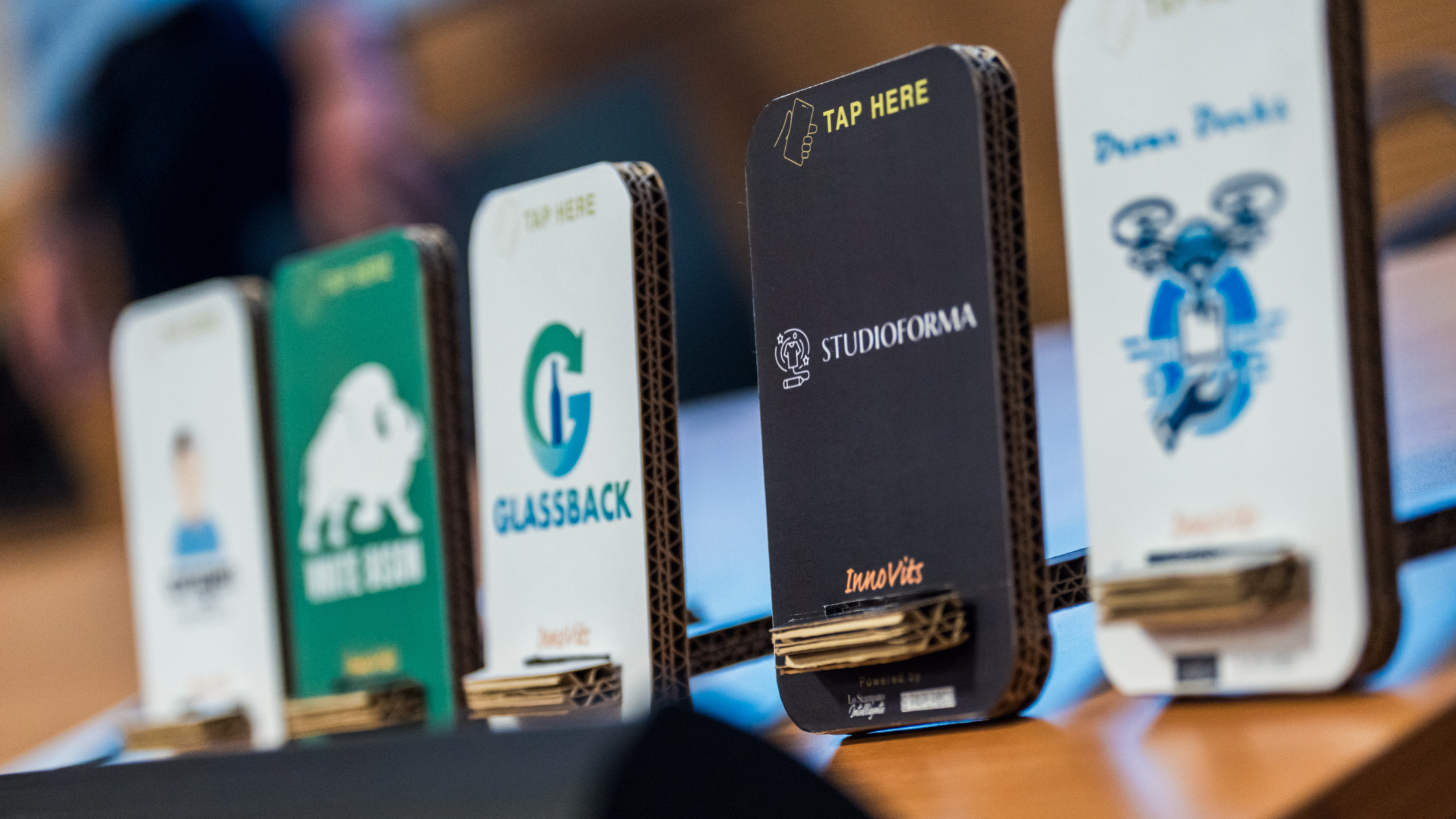 Un portatelefono Paper Eco per business e sostenibilità - Paper Eco